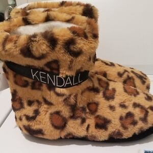 New Size 11 Kendall and Kylie Leopard Print Boot Slippers